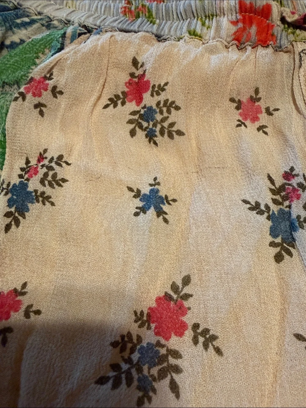 Young threads patchwork boho pants
XL - Picture 2 of 7